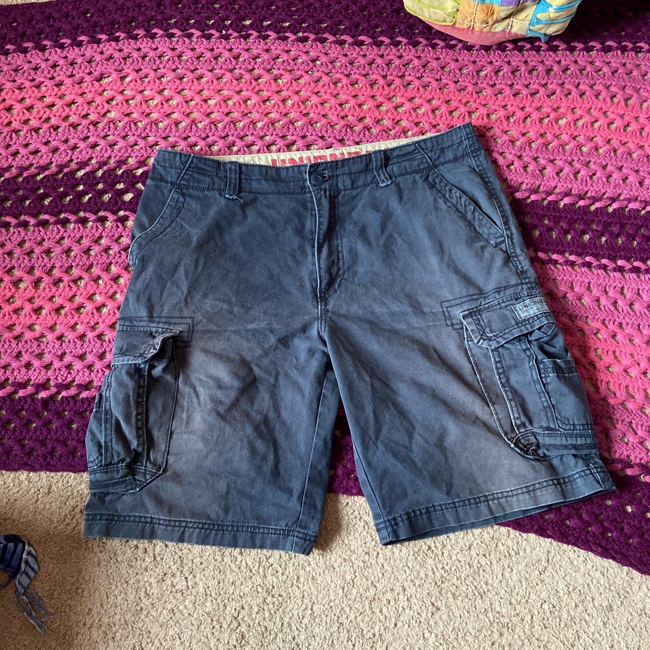 Black Union Bay Cargo Shorts Size 36 Perfect... Depop