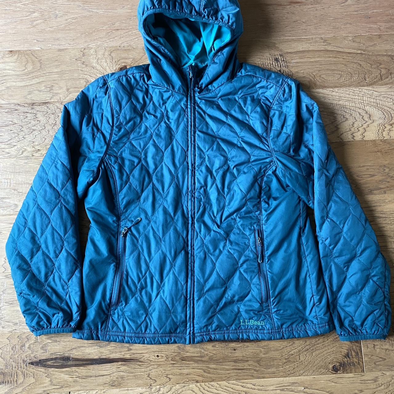 L.L. Bean Reversible Quilted Hooded Jacket Womens - Depop