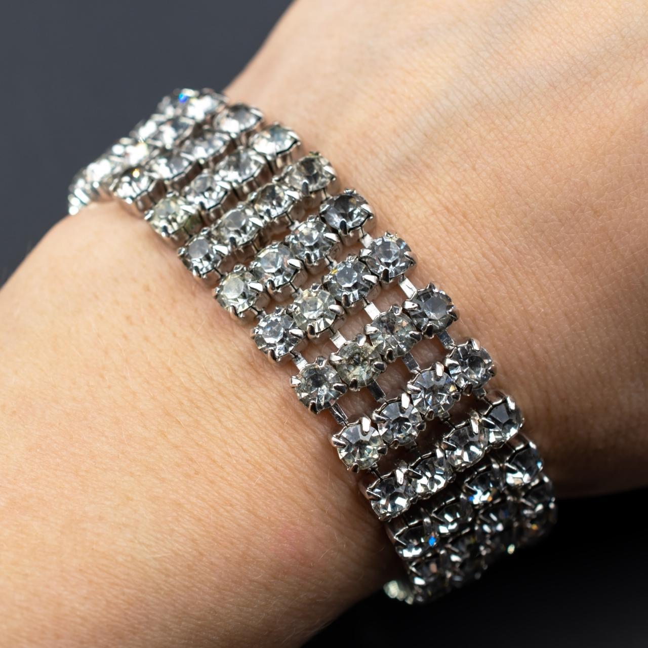 Wide top rhinestone bracelet