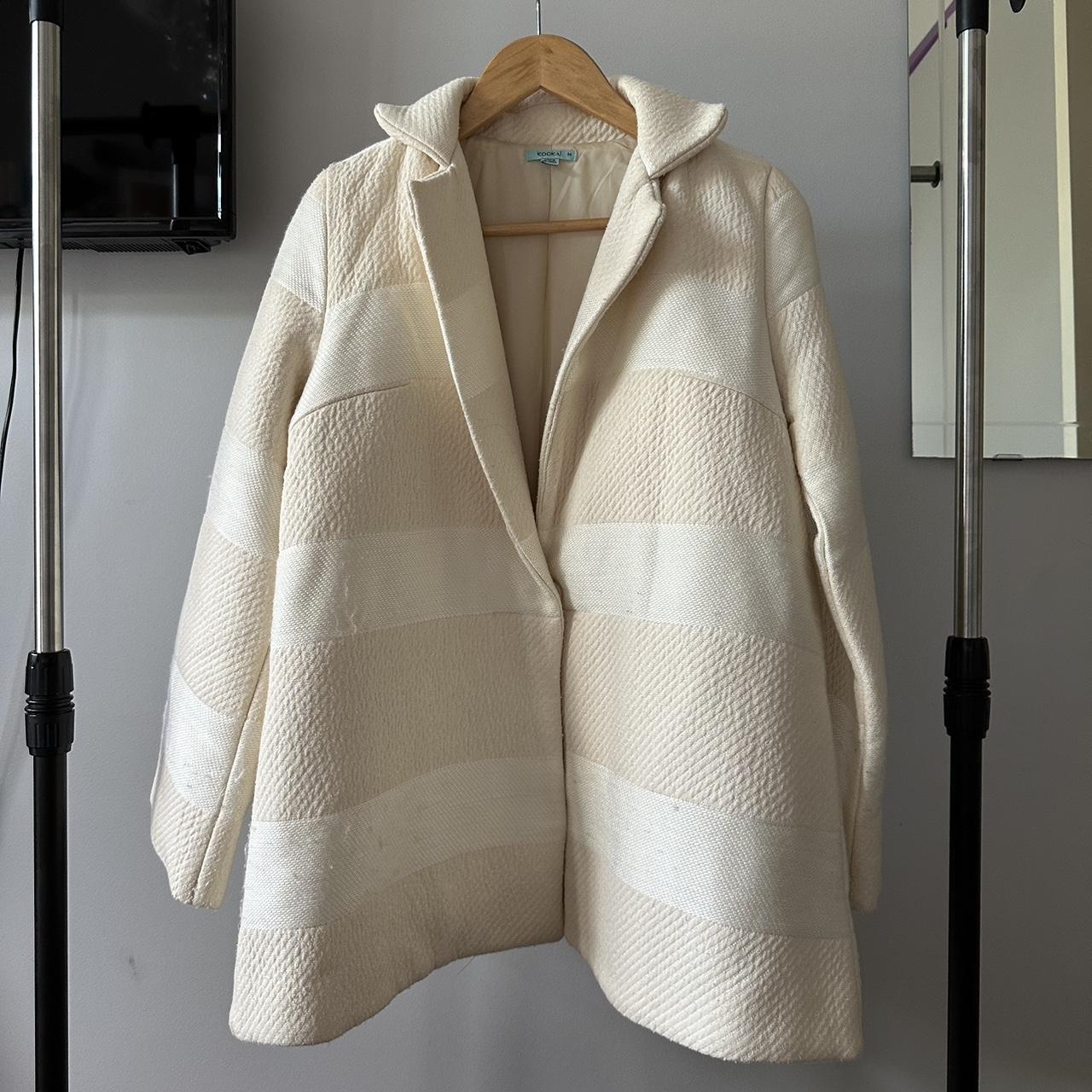 KOOKAÏ Women's Yellow and Cream Coat Depop