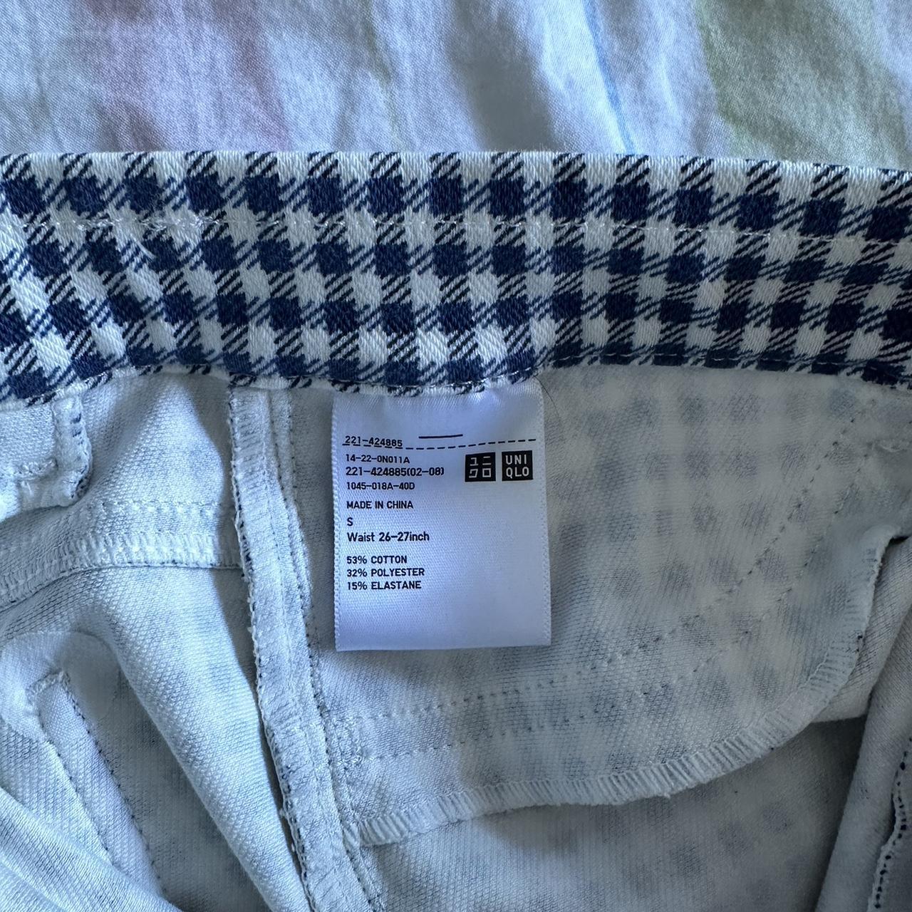 UNIQLO Women's White and Navy Trousers | Depop