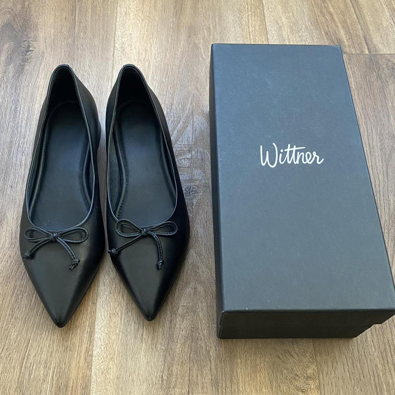 Wittner fashion black flats