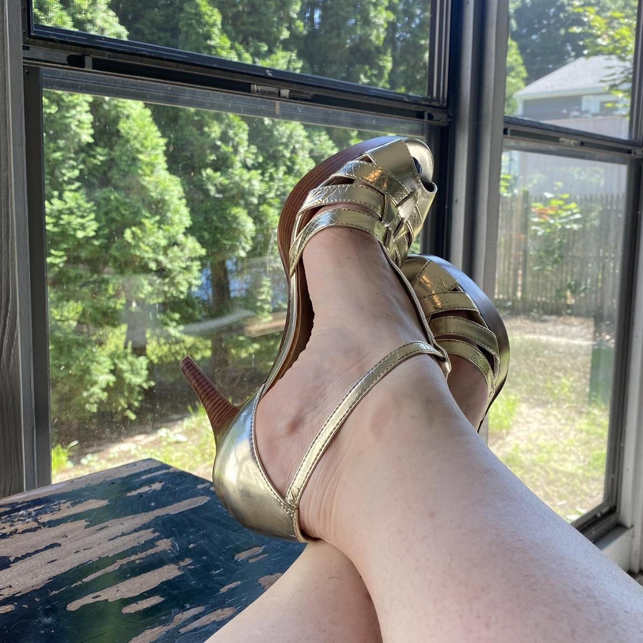 Guess gold deals high heels