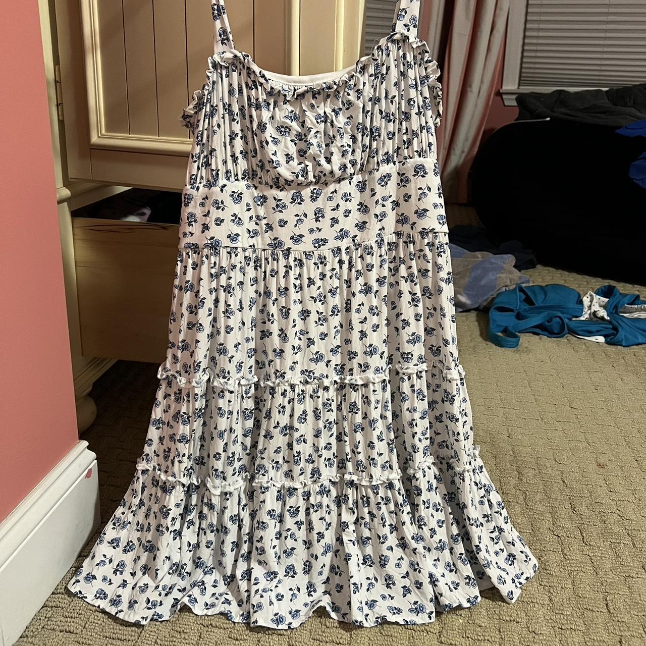 Cute blue and white dress. Perfect for spring/summer 💙 - Depop