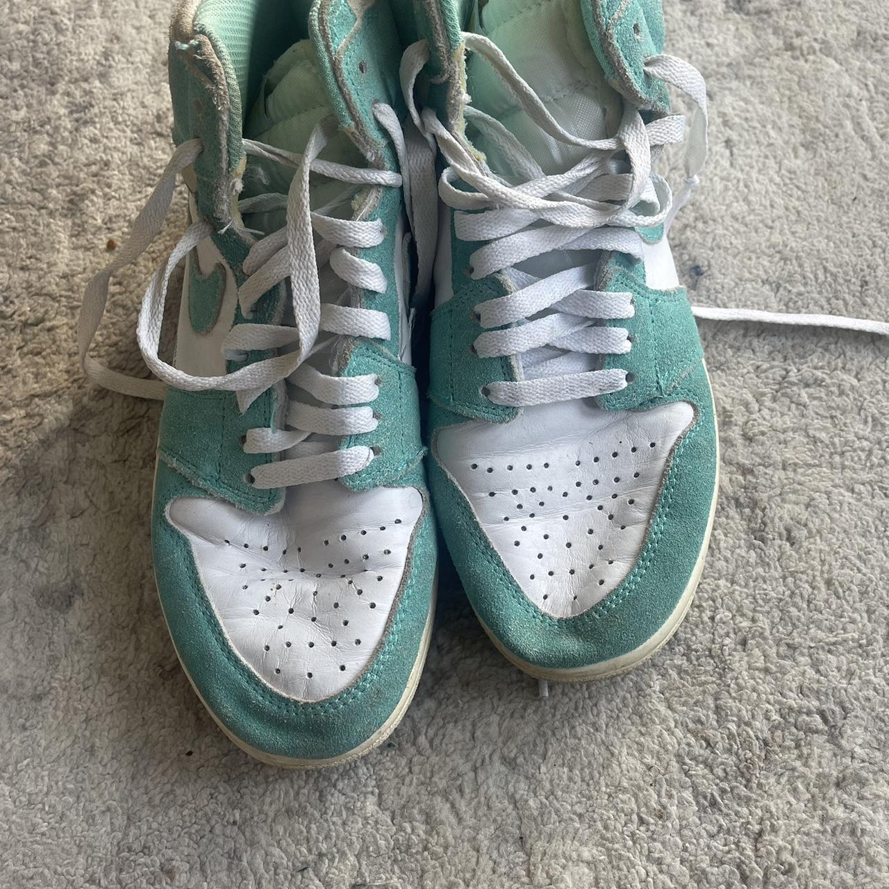 womens size 6.5 jordan 1