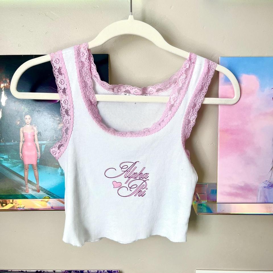 ☆ Y2K PINK TANK TOP WITH LACE DETAIL. PERFECT - Depop