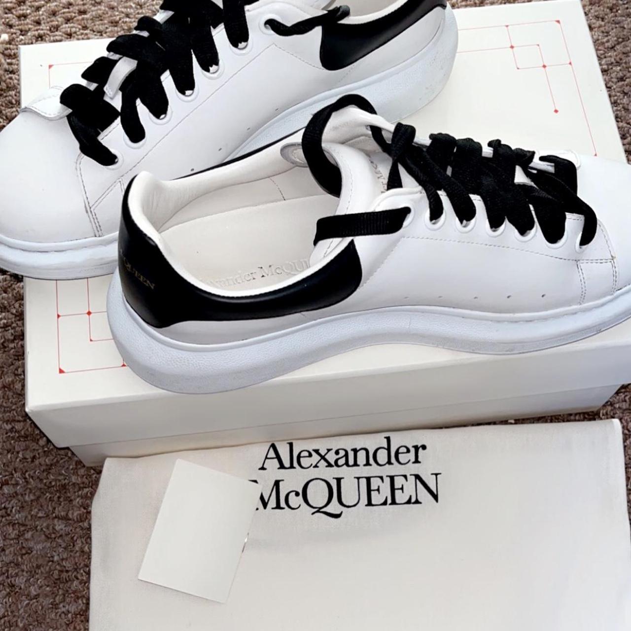 Alexander McQueens in white size 9 great condition - Depop