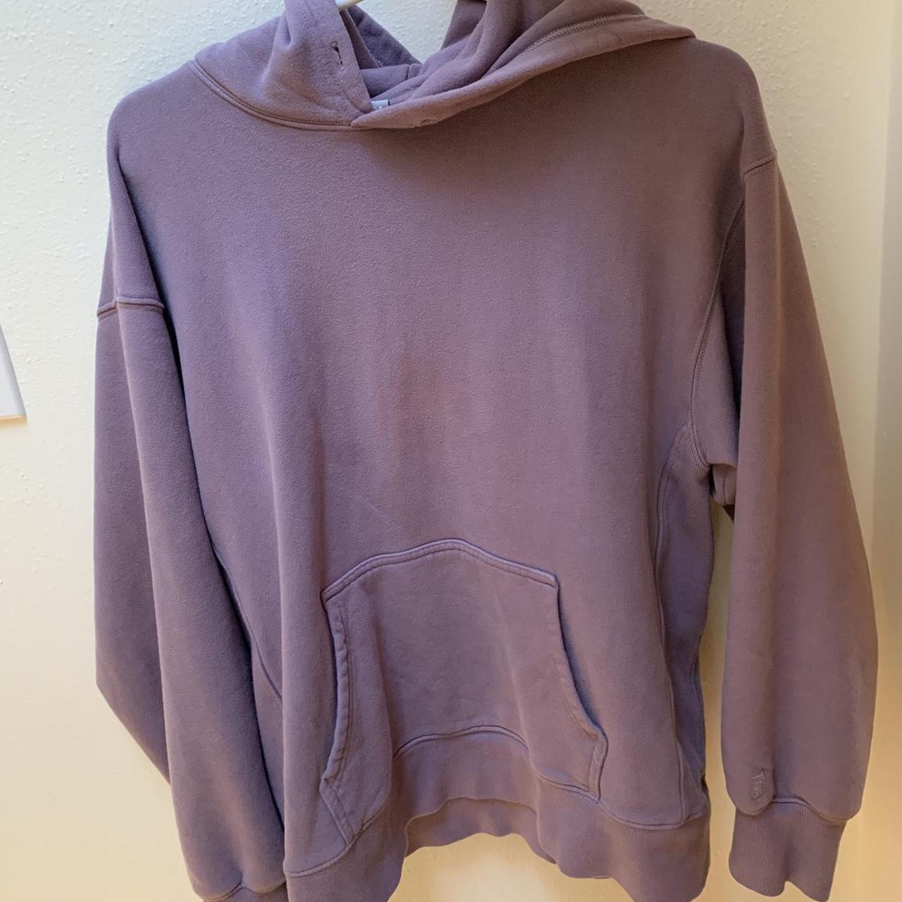 Aritzia Women's Hoodie | Depop