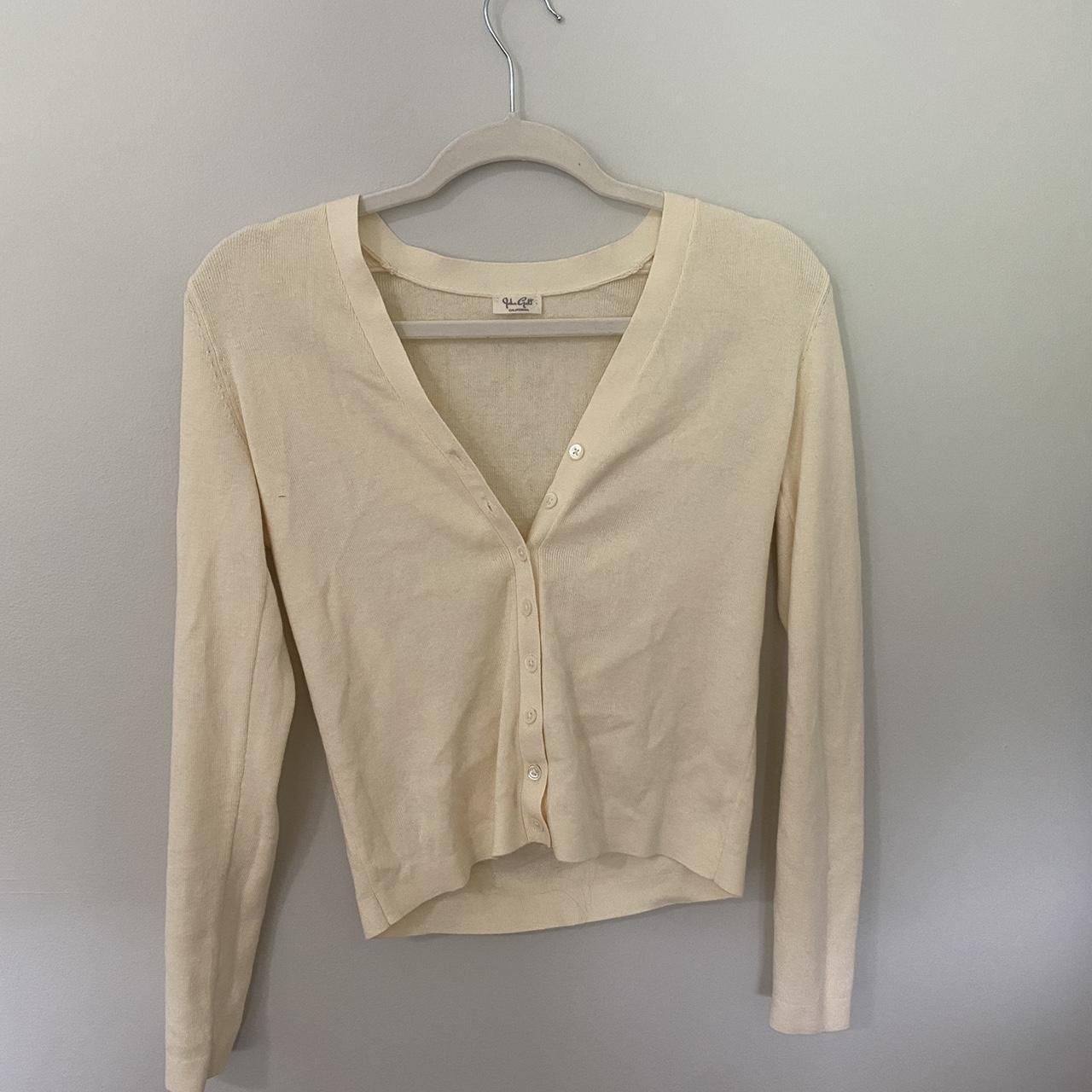 Cream button cardigan #pacsun - Depop