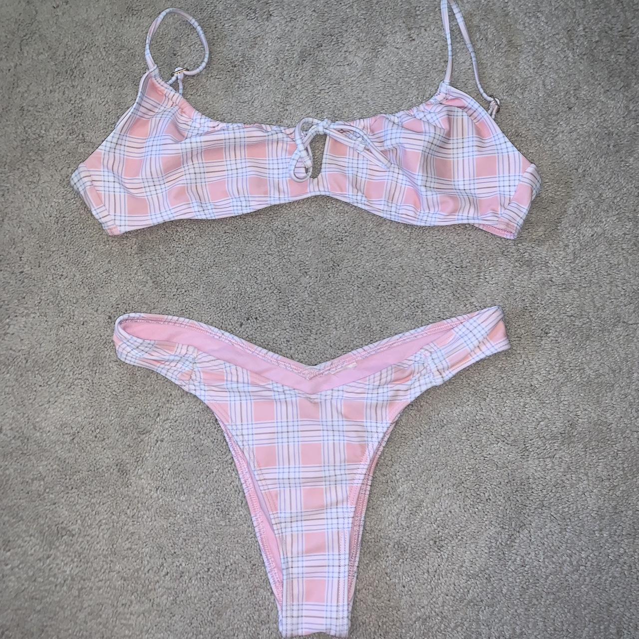 Hollister pink bikini set Top S Bottoms... Depop