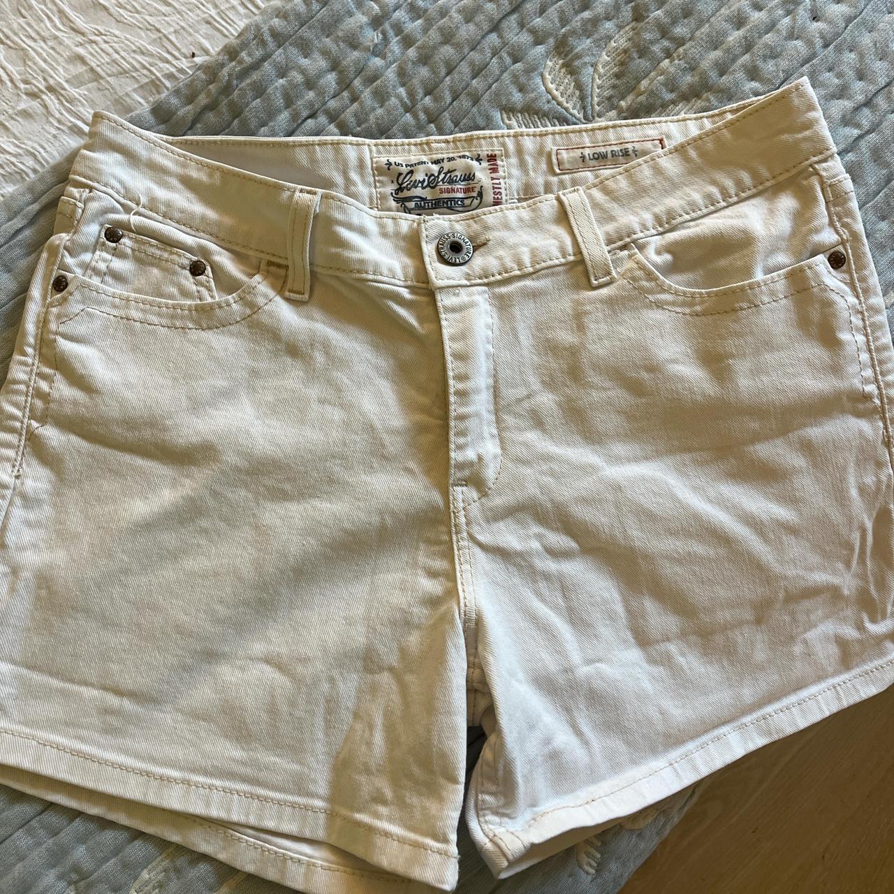 item listed by thriftedizz