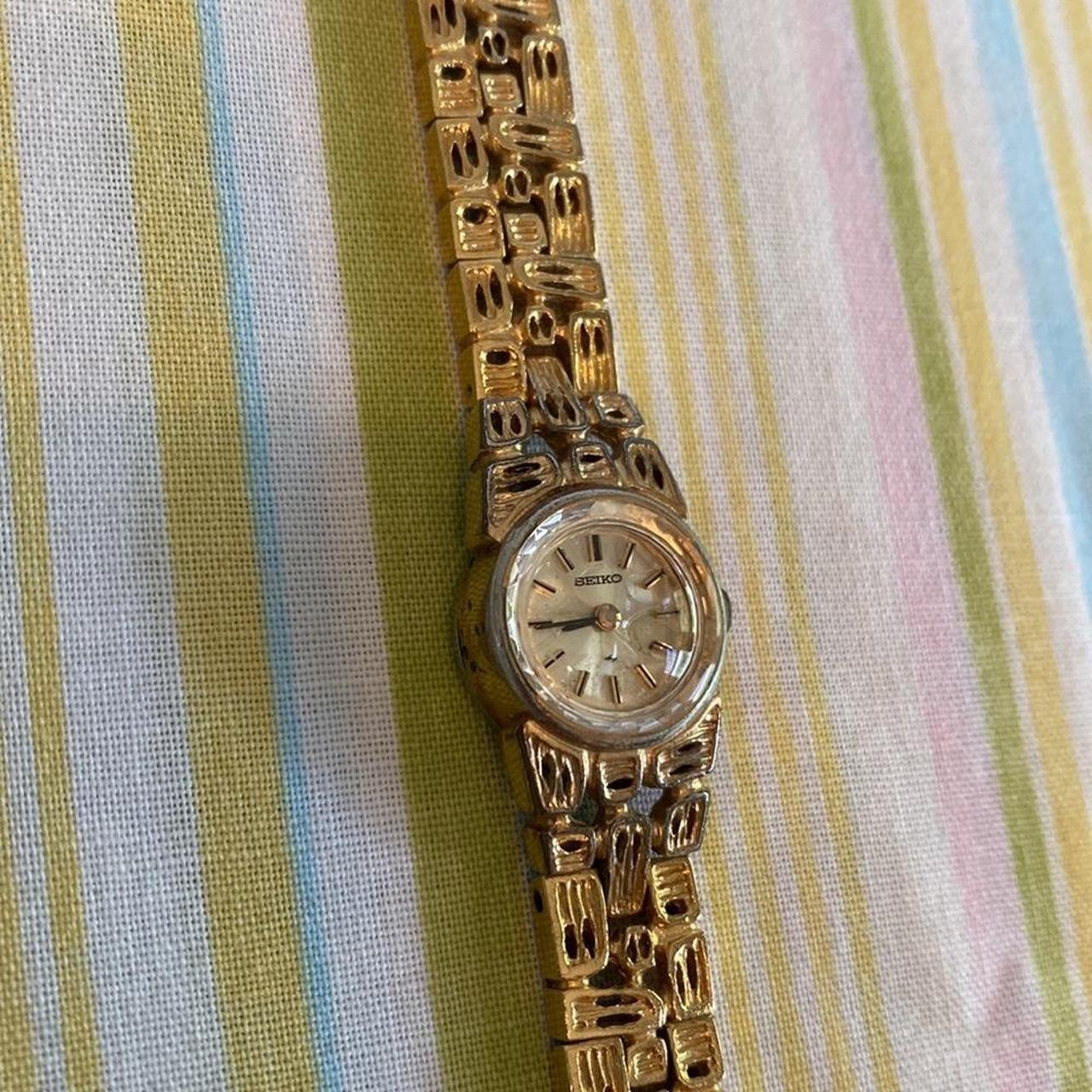 Vintage Seiko Gold Tone Watch Good Condition Needs - Depop