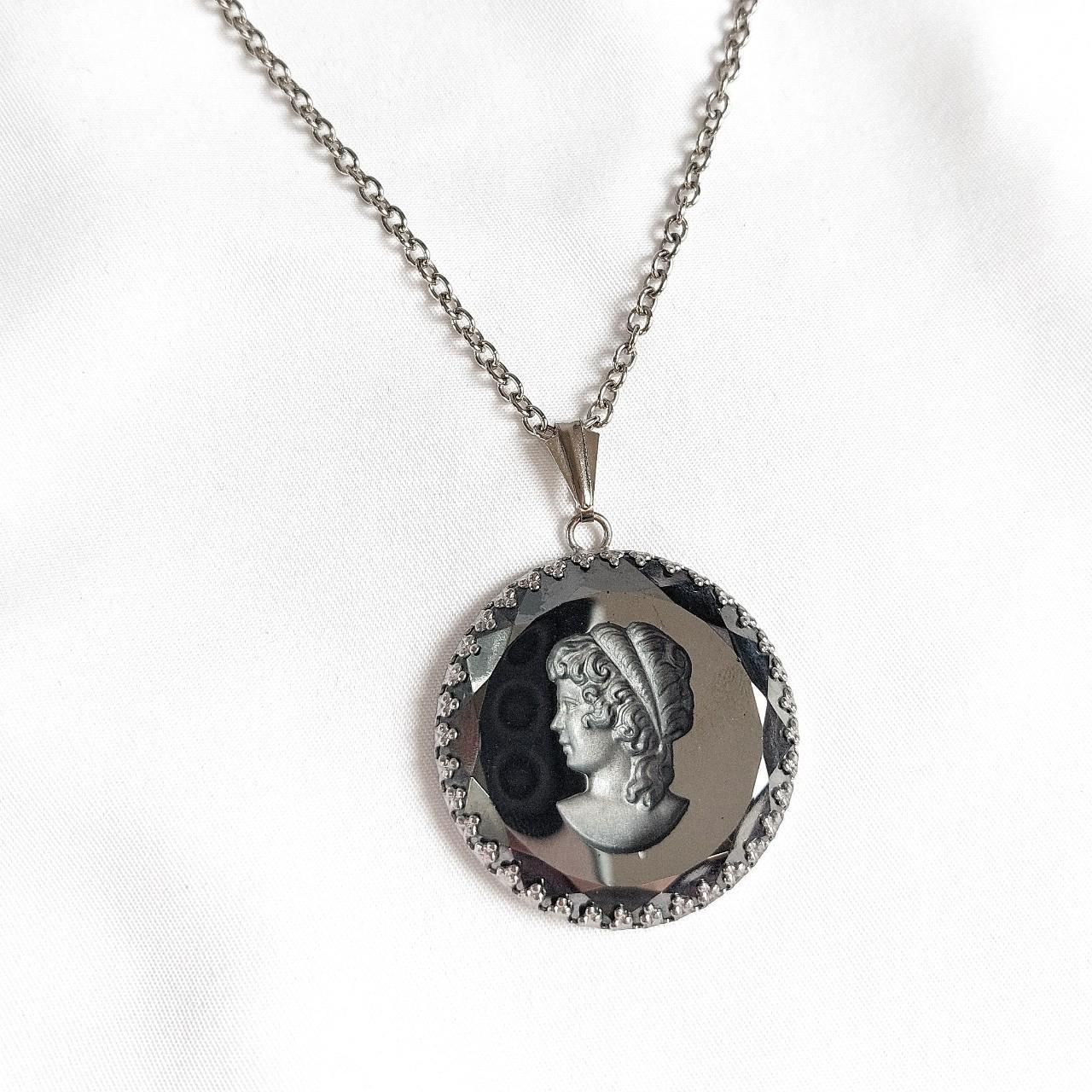 Vintage necklace, named "victoria". 🖤 Made with a... - Depop