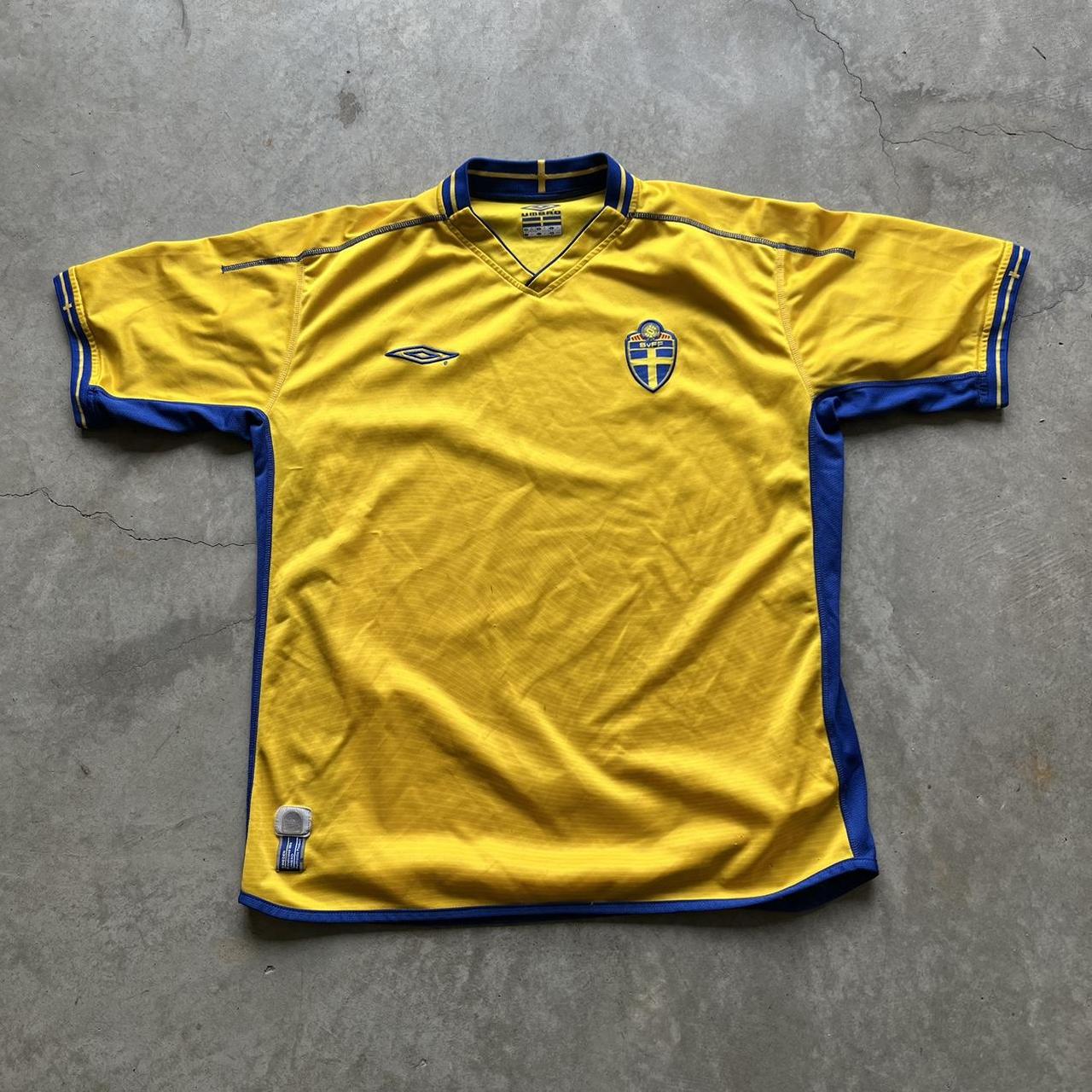 Umbro Sweden Jersey/ Umbro Sweden Futbol kit - Depop