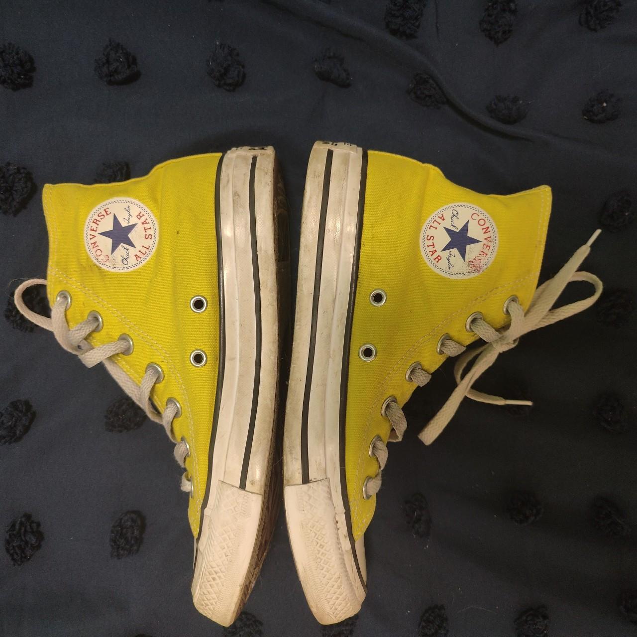 Yellow converse size deals 6