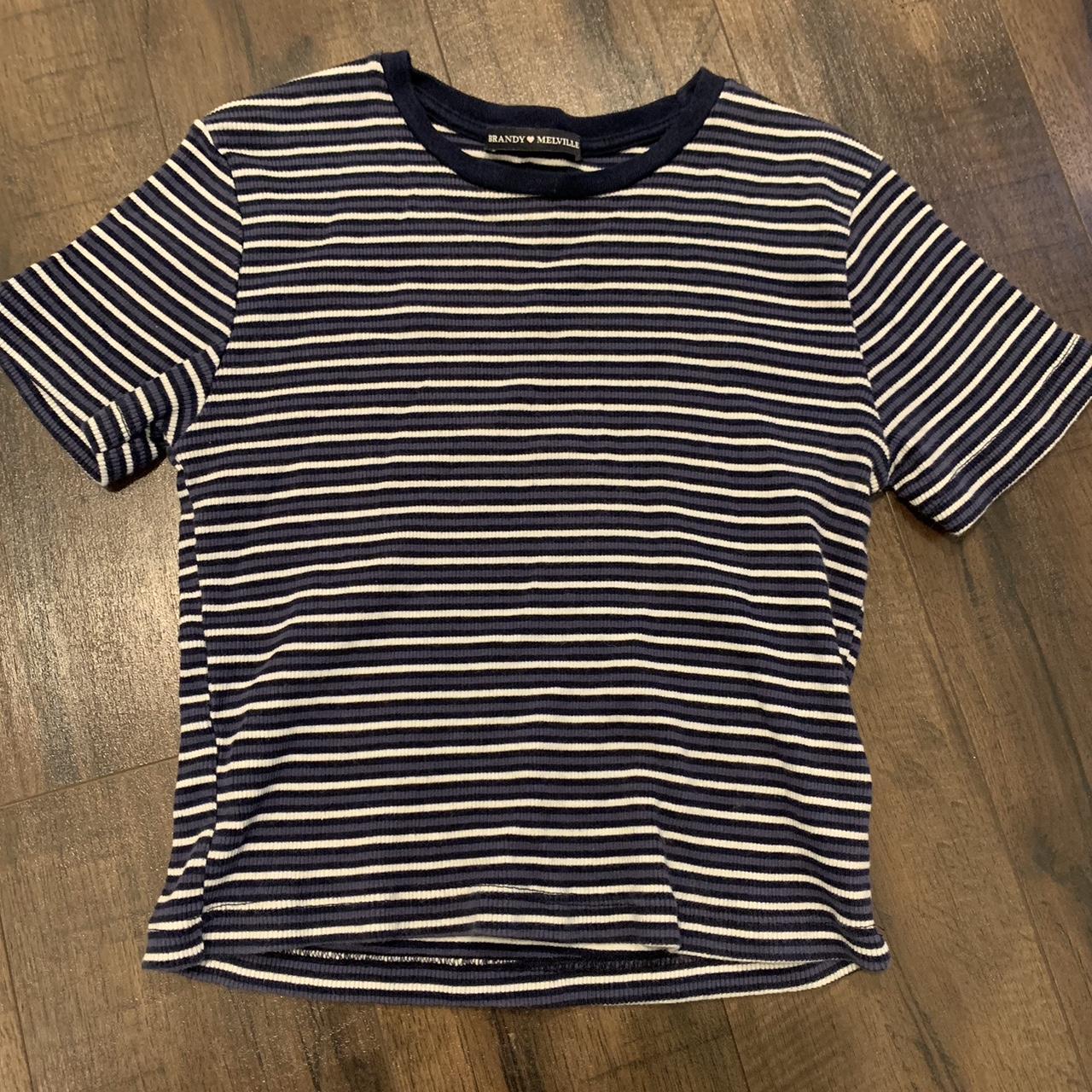 Brandy Melville Women's Blue and Navy Crop-top | Depop