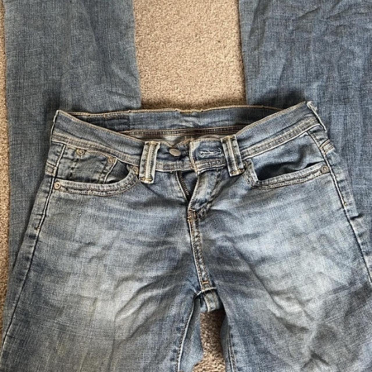 Vintage Levi’s flared jeans - Depop