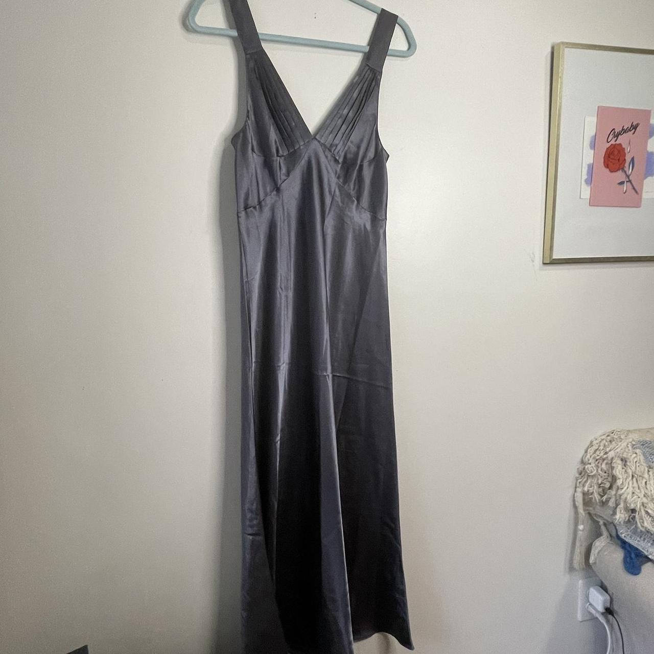 Frederick's of Hollywood Women's Grey and Silver Dress (4)