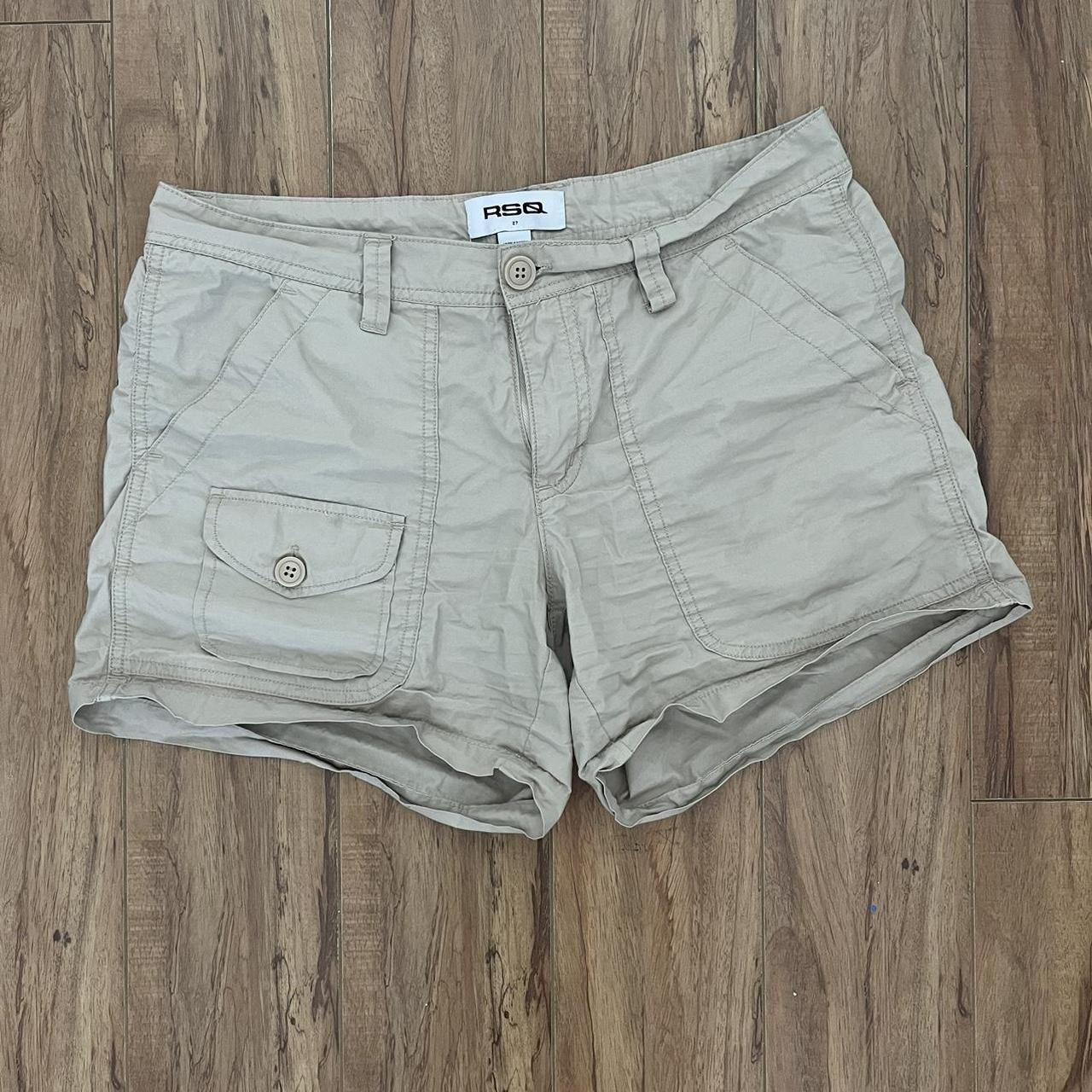 tan cargo shorts!! - Depop