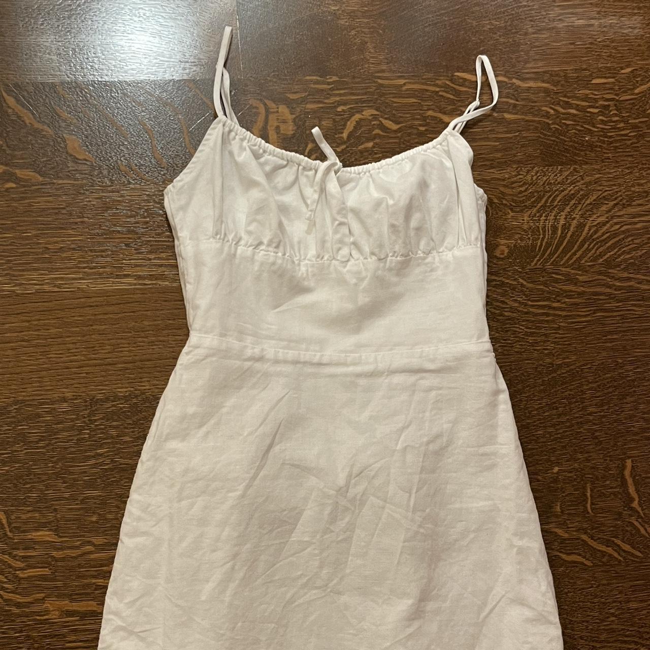 Aritzia Women's White Dress | Depop