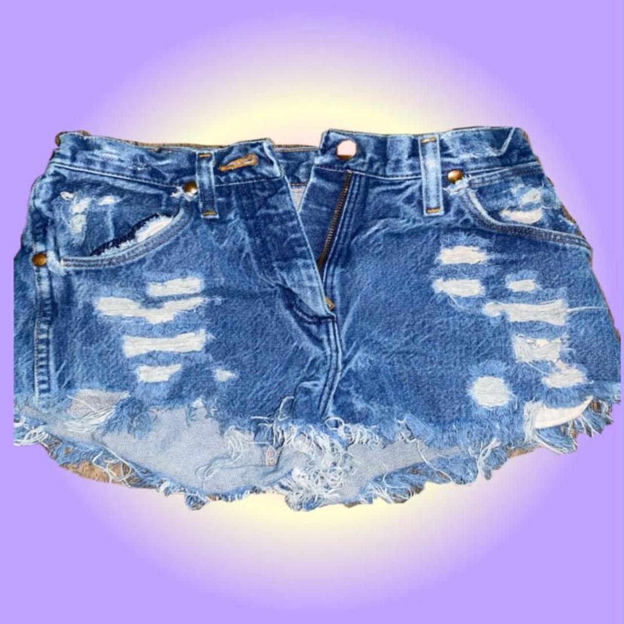 Distressed wrangler sales shorts