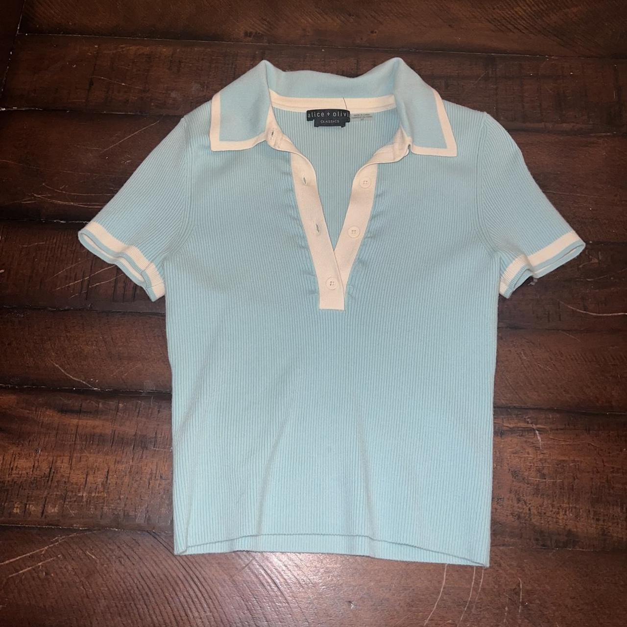 Alice + Olivia blue classic collar shirt 🥰 - Depop