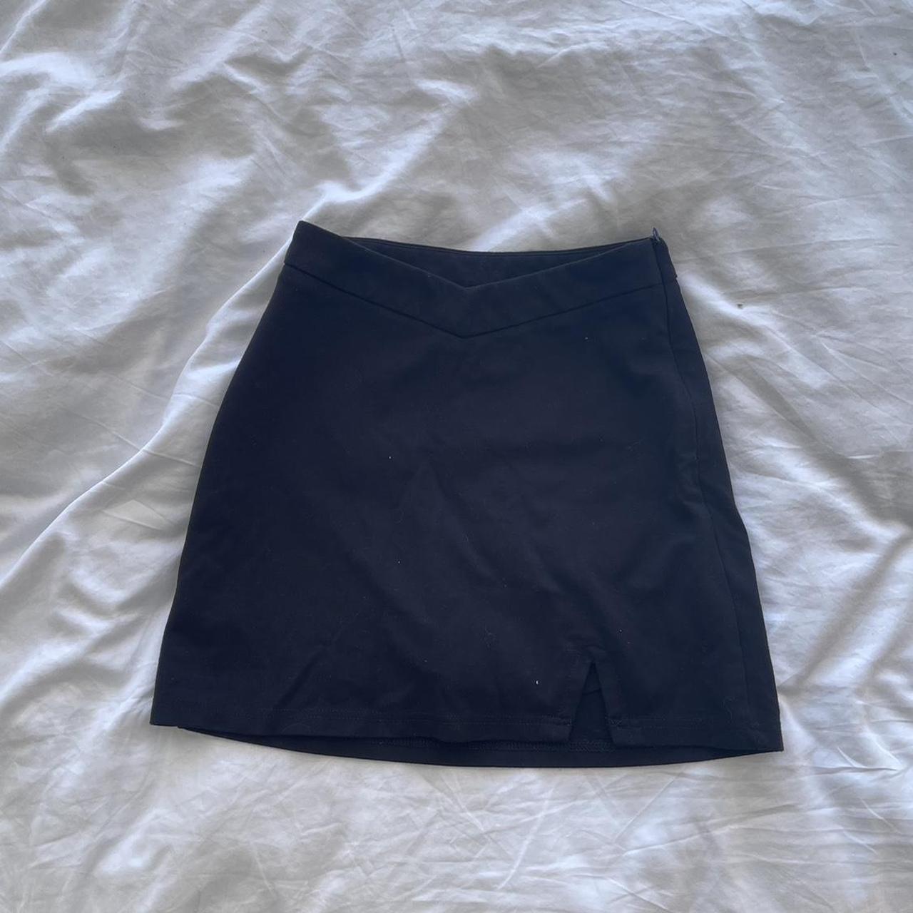 Princess Polly Women's Black Skirt Depop