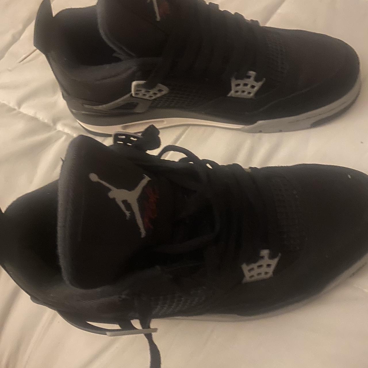 mens jordan 4 trainers