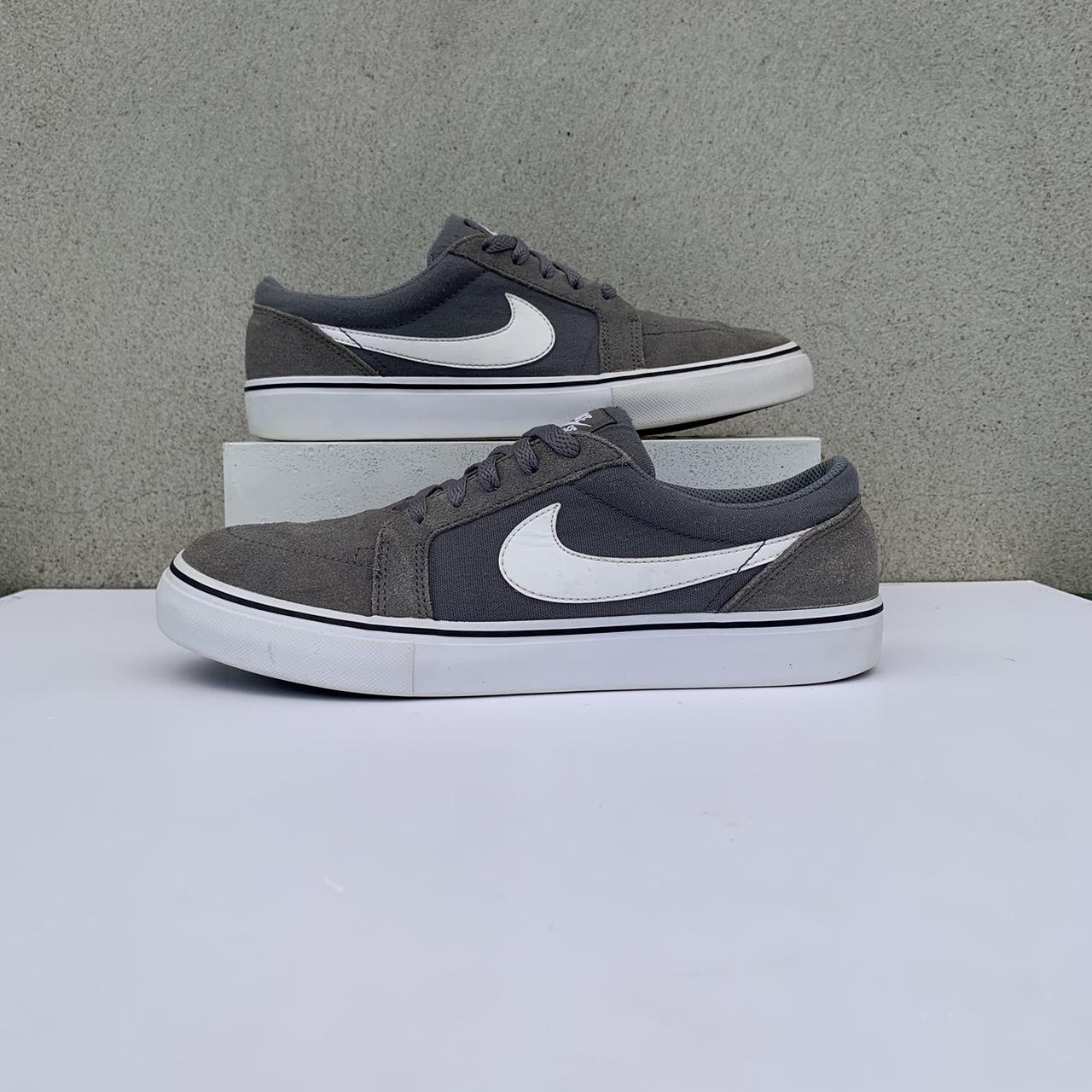 mens nike sb trainers size 9