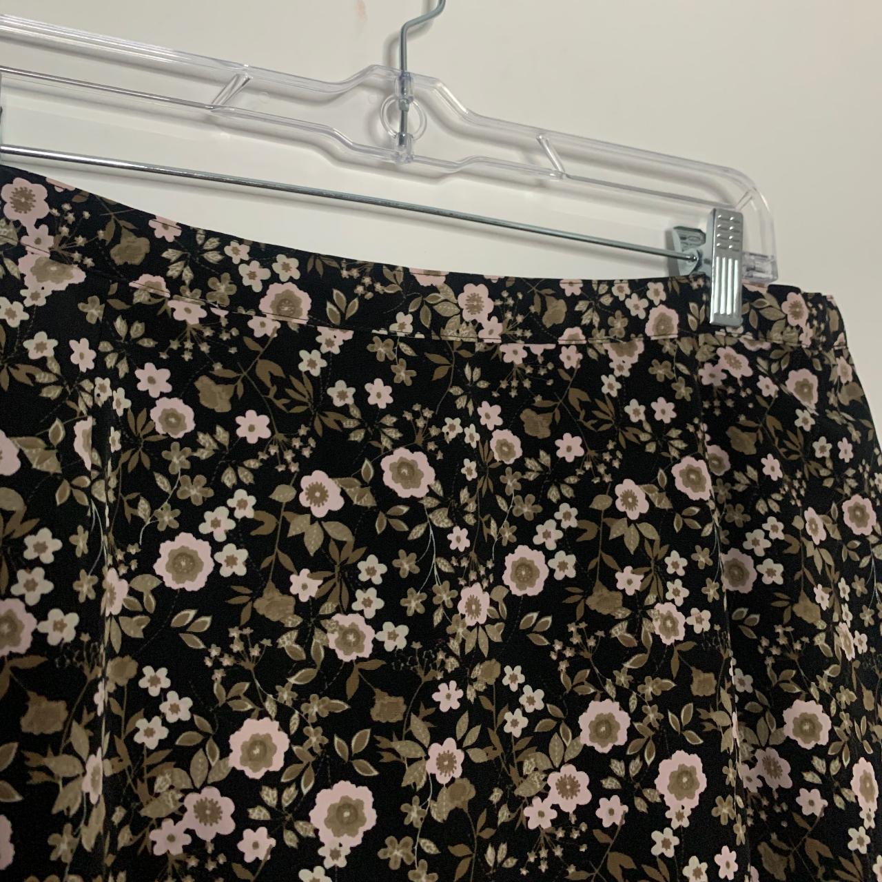 Christopher & Banks Women's Black and Purple Skirt Depop