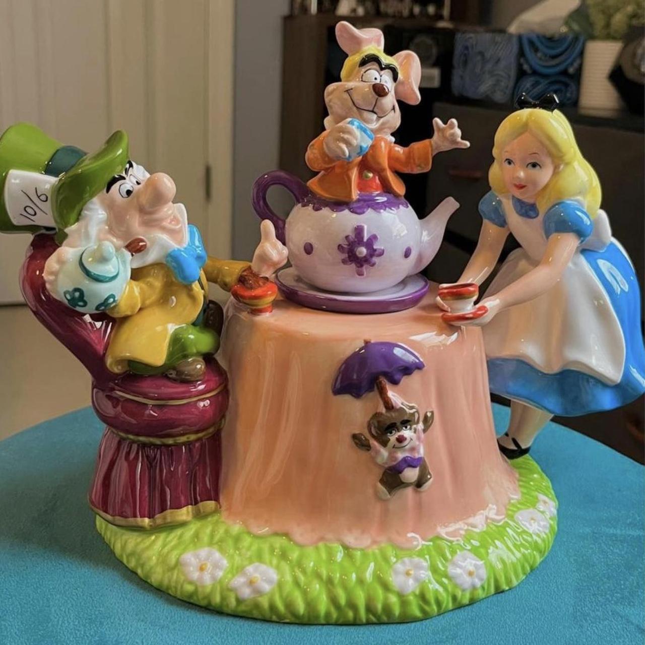 Rare alice in wonderland teapot store