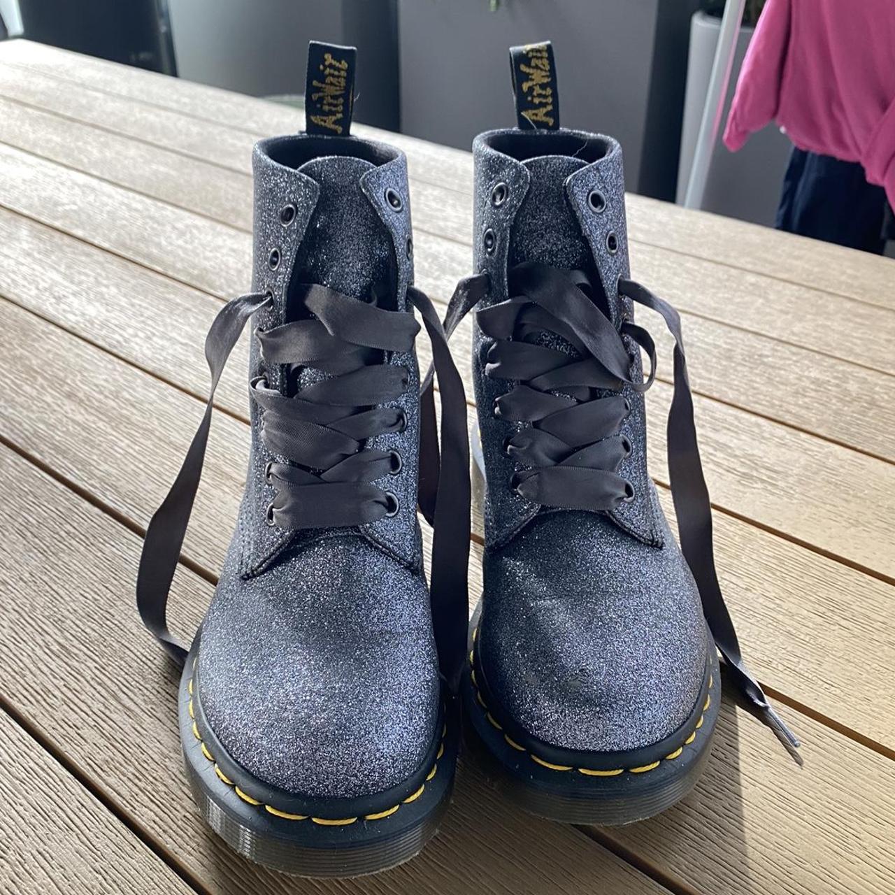 doc martens paillette