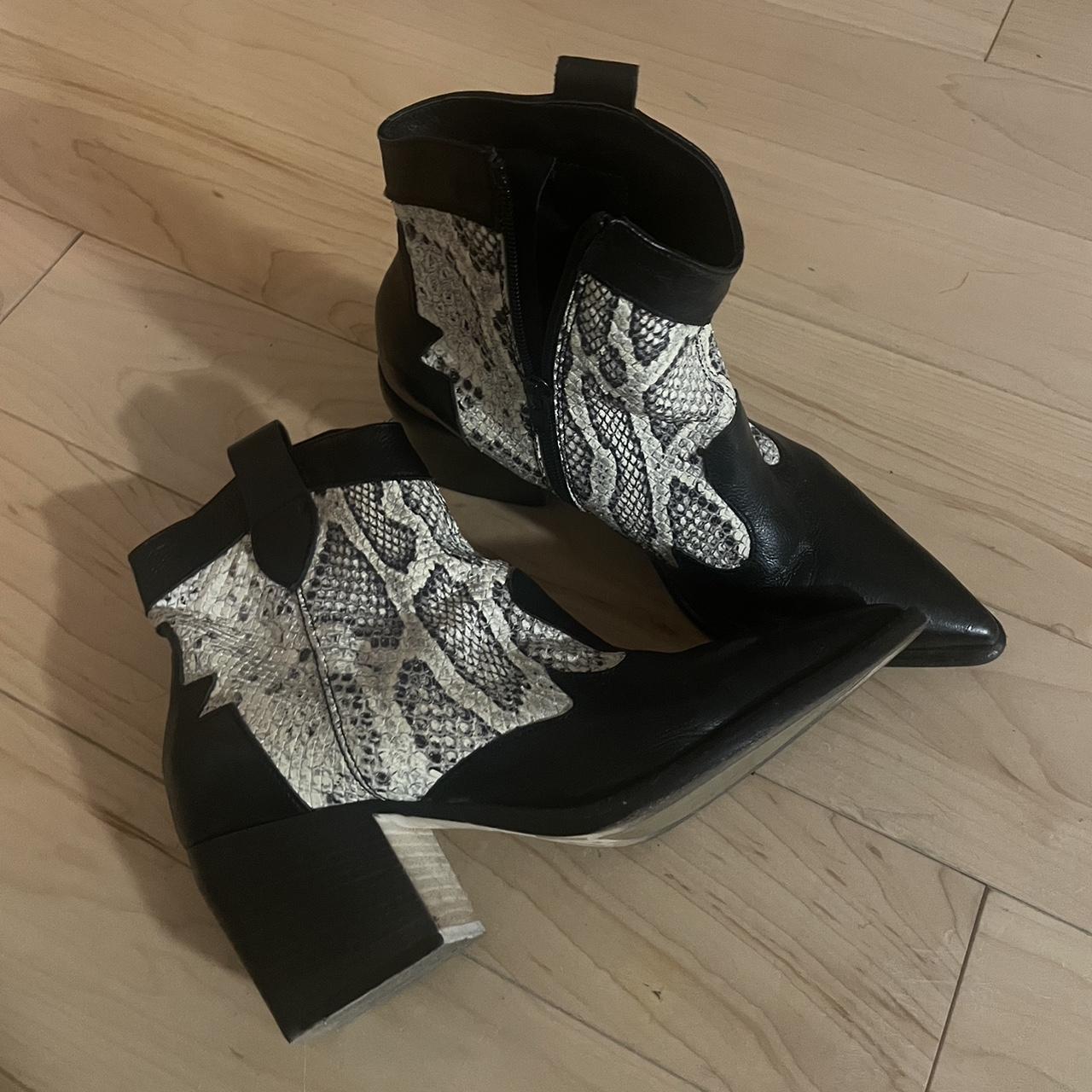 item listed by clairehryan