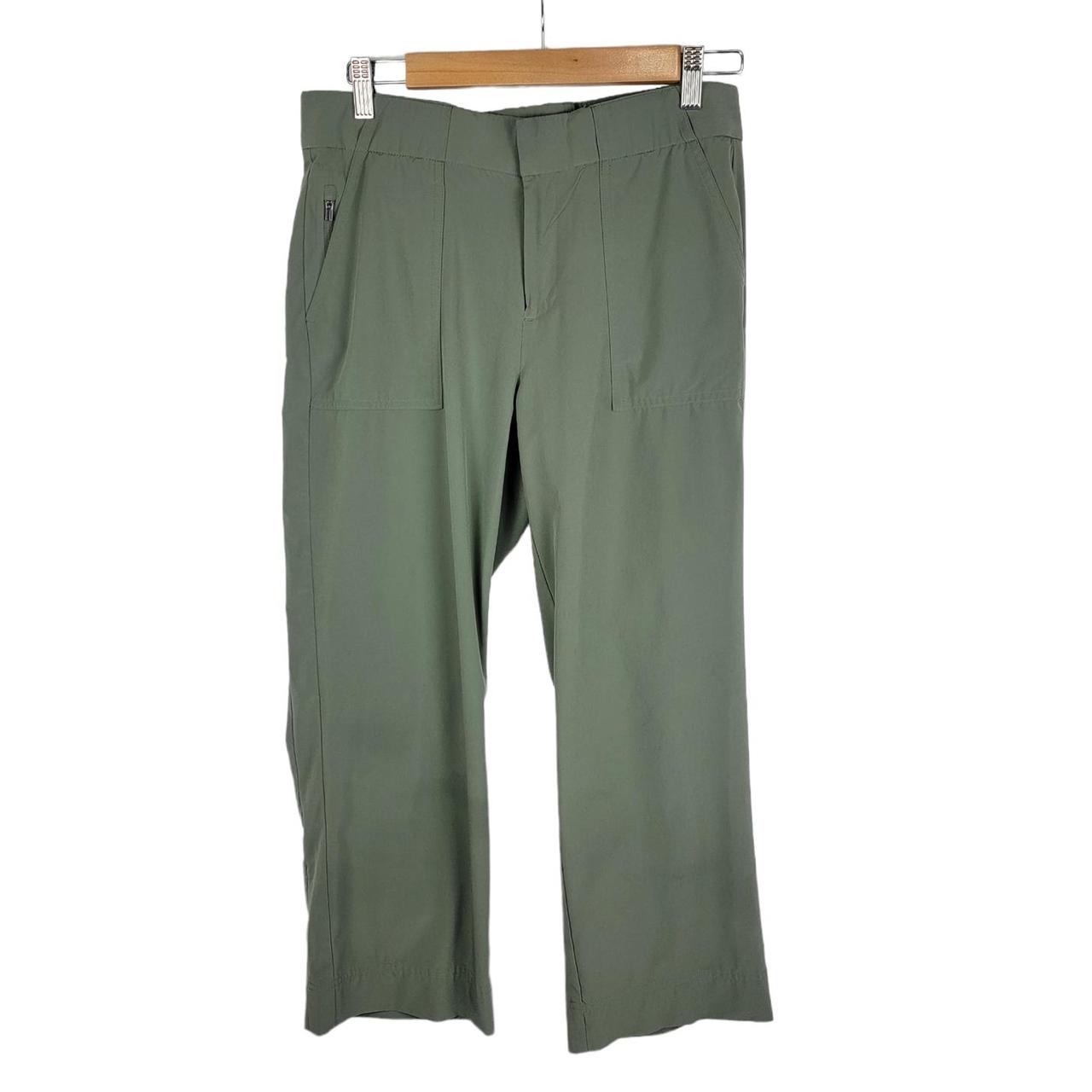 Athleta Tribeca Utility Crop Pant Green 6P 5... - Depop