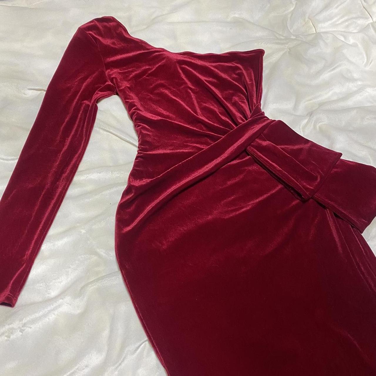 Fashion Nova Velvet Midi Dress Fashion Nova Red... - Depop