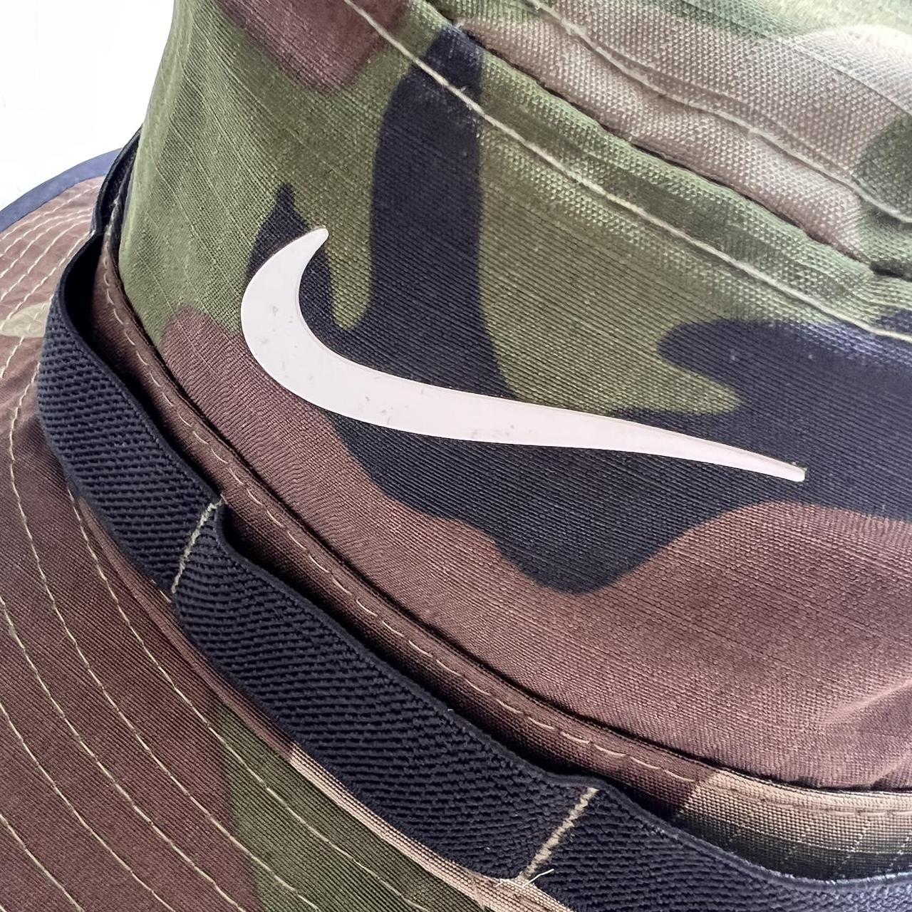 nike bucket hat khaki