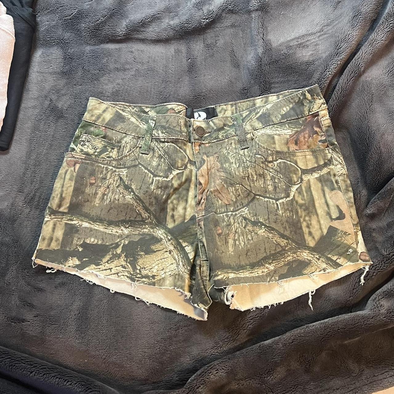 Mossy oak camo scent-factor hunting pants. 100% - Depop