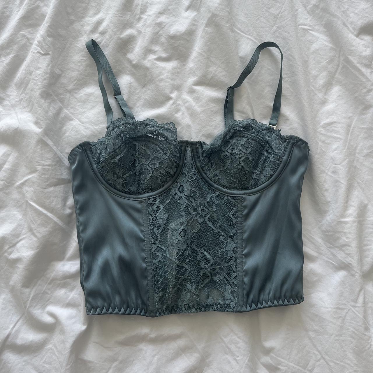 Blue lace corset only worn once - Depop