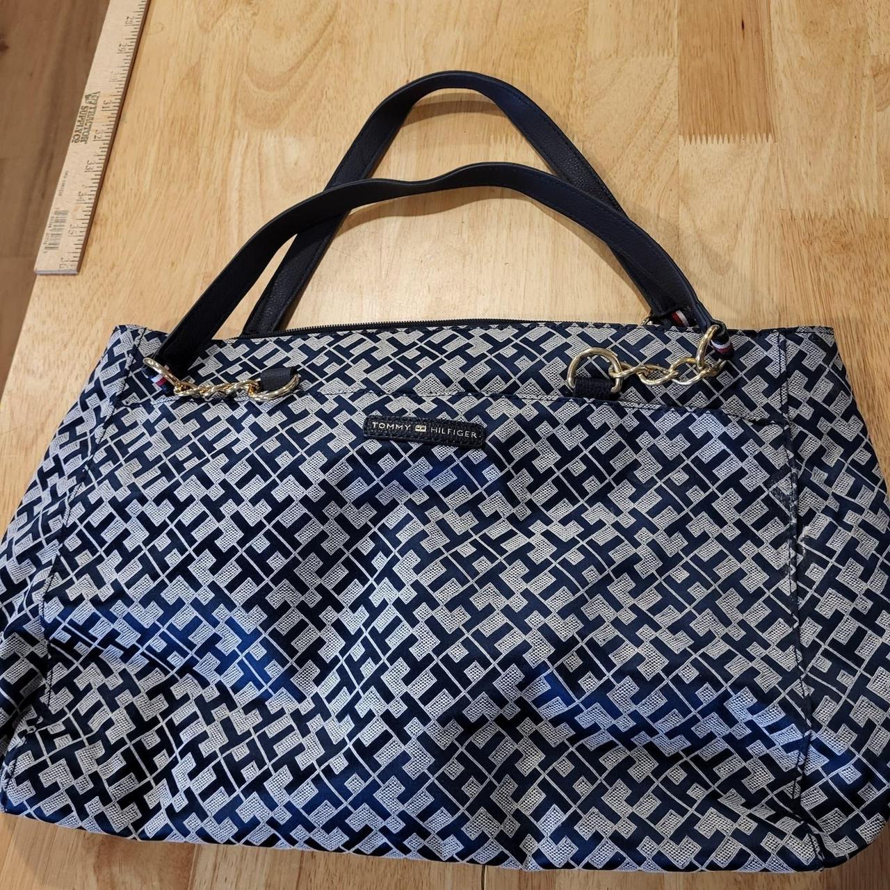The Tommy Hilfiger Signature Tote Bag is Depop