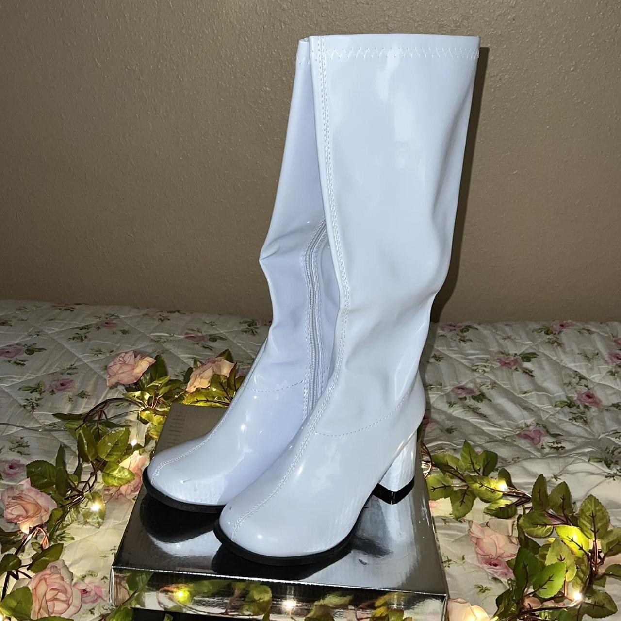 white gogo boots Size 8 in women’s 3” heel Zipper... - Depop