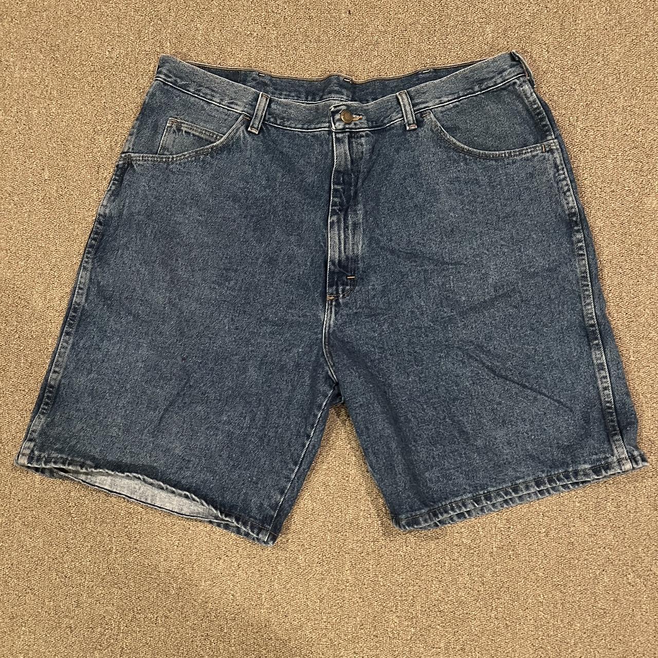 Wrangler Jorts no tag dm for waist measurements... - Depop