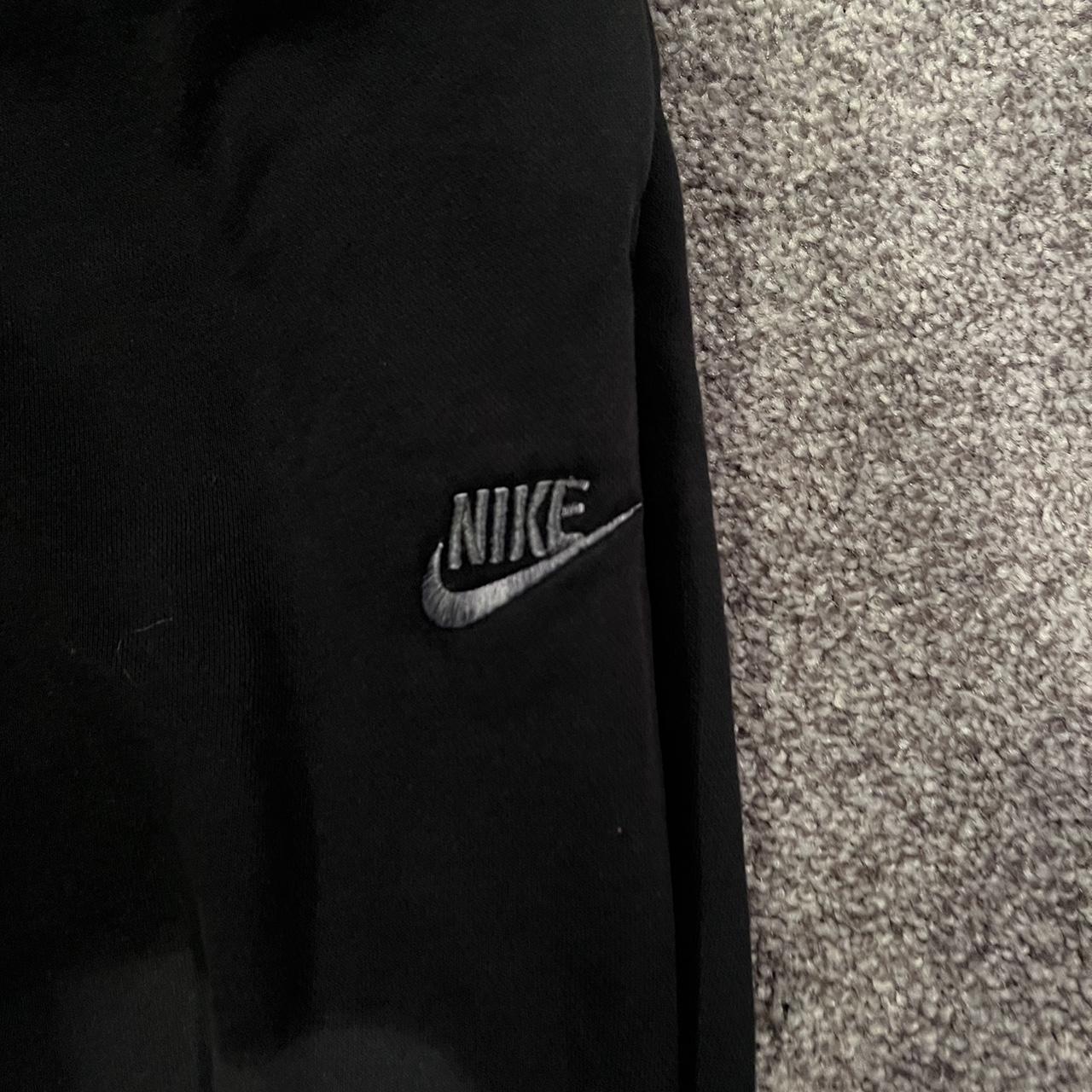 Womens Nike sweatpants size small 8/10 - Depop