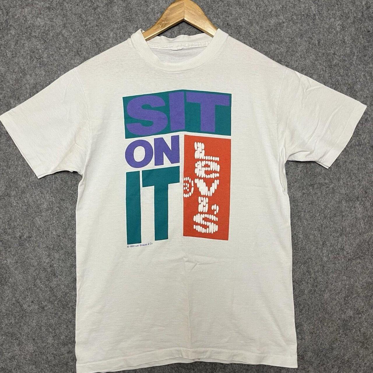 vintage Levis single stitch t shirt 1990 sit on it... - Depop