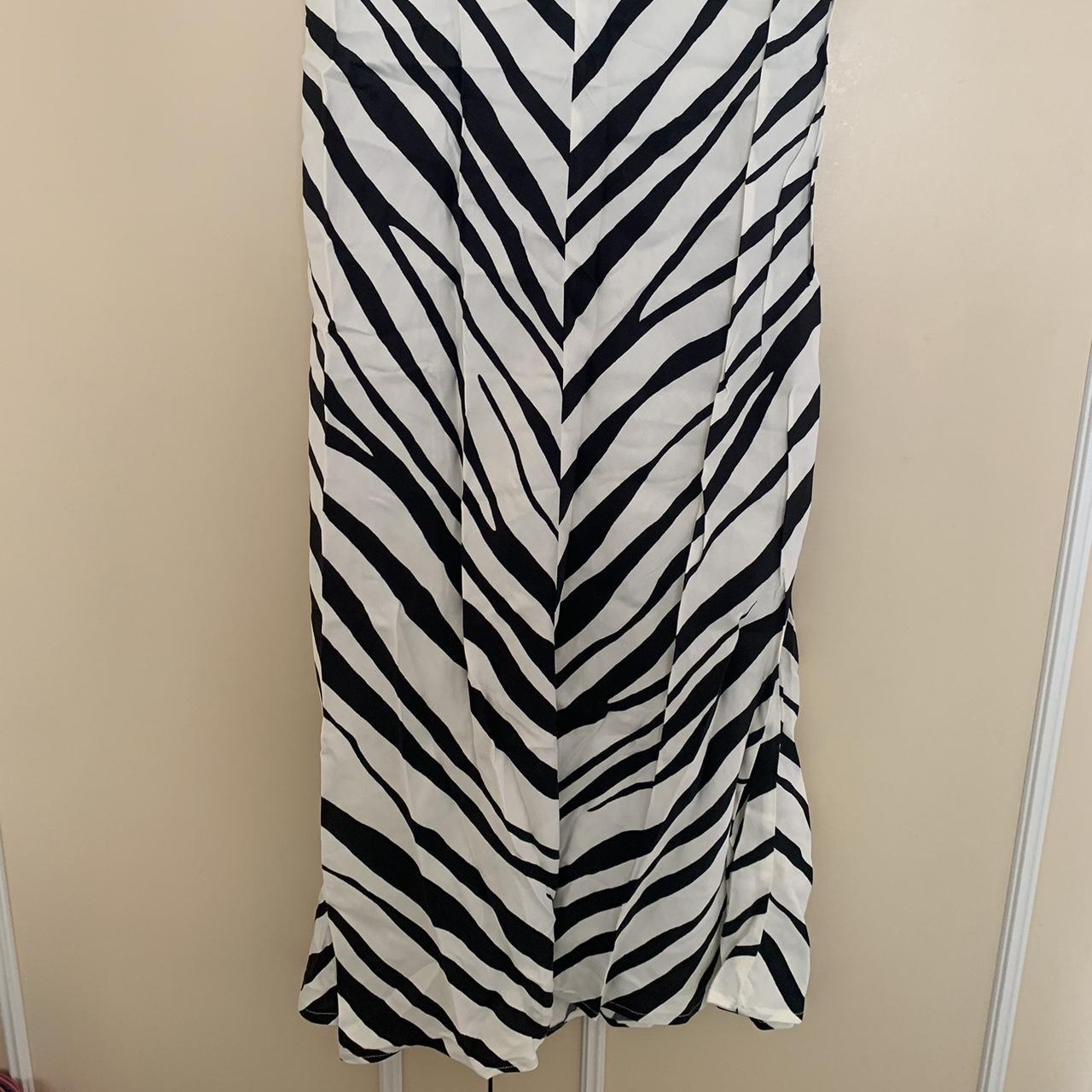 Zara zebra print midi skirt with Depop