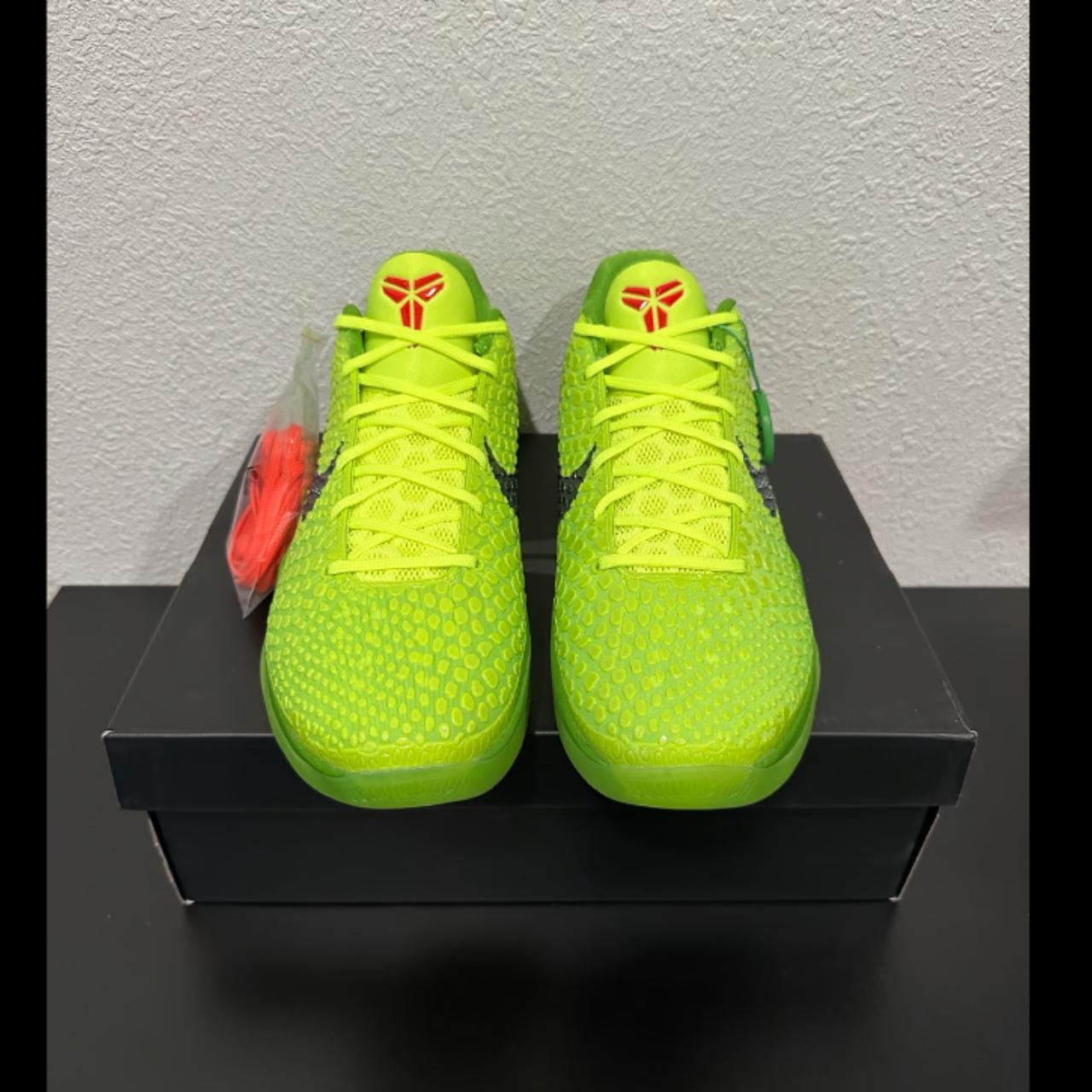 footlocker kobe grinch