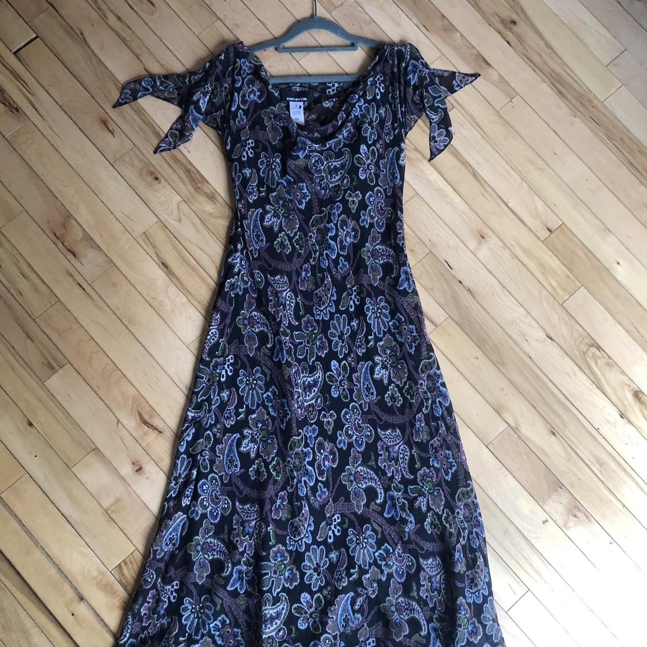 Jones New York Maxi Dress. Sheer, with black slip... - Depop