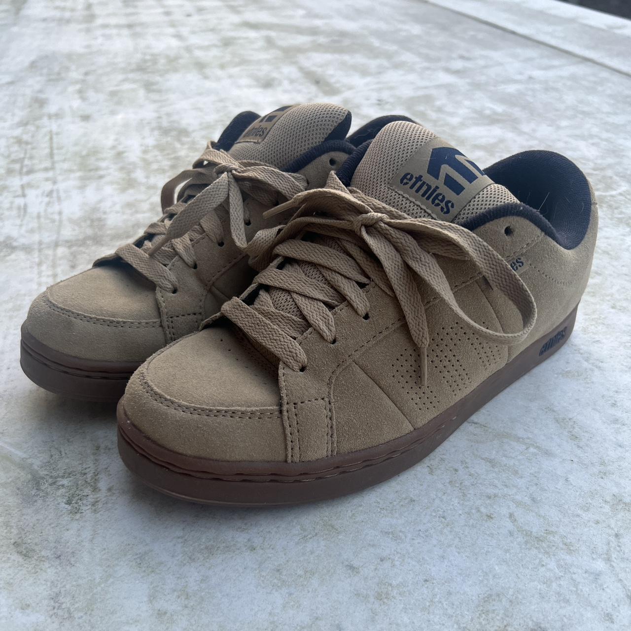 Chunky etnies skate shoes Theyre in great condition... - Depop