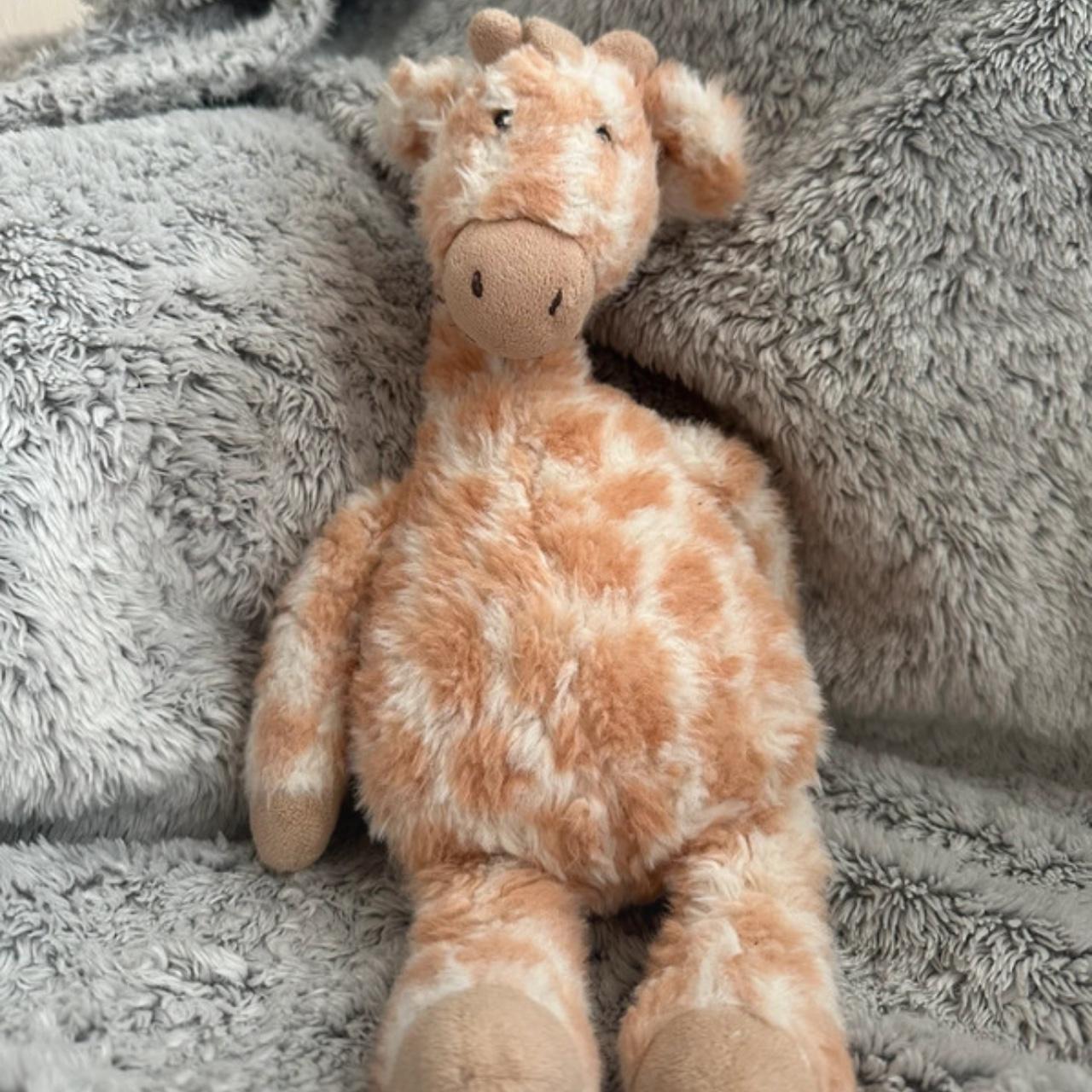 Jellycat giraffe Depop