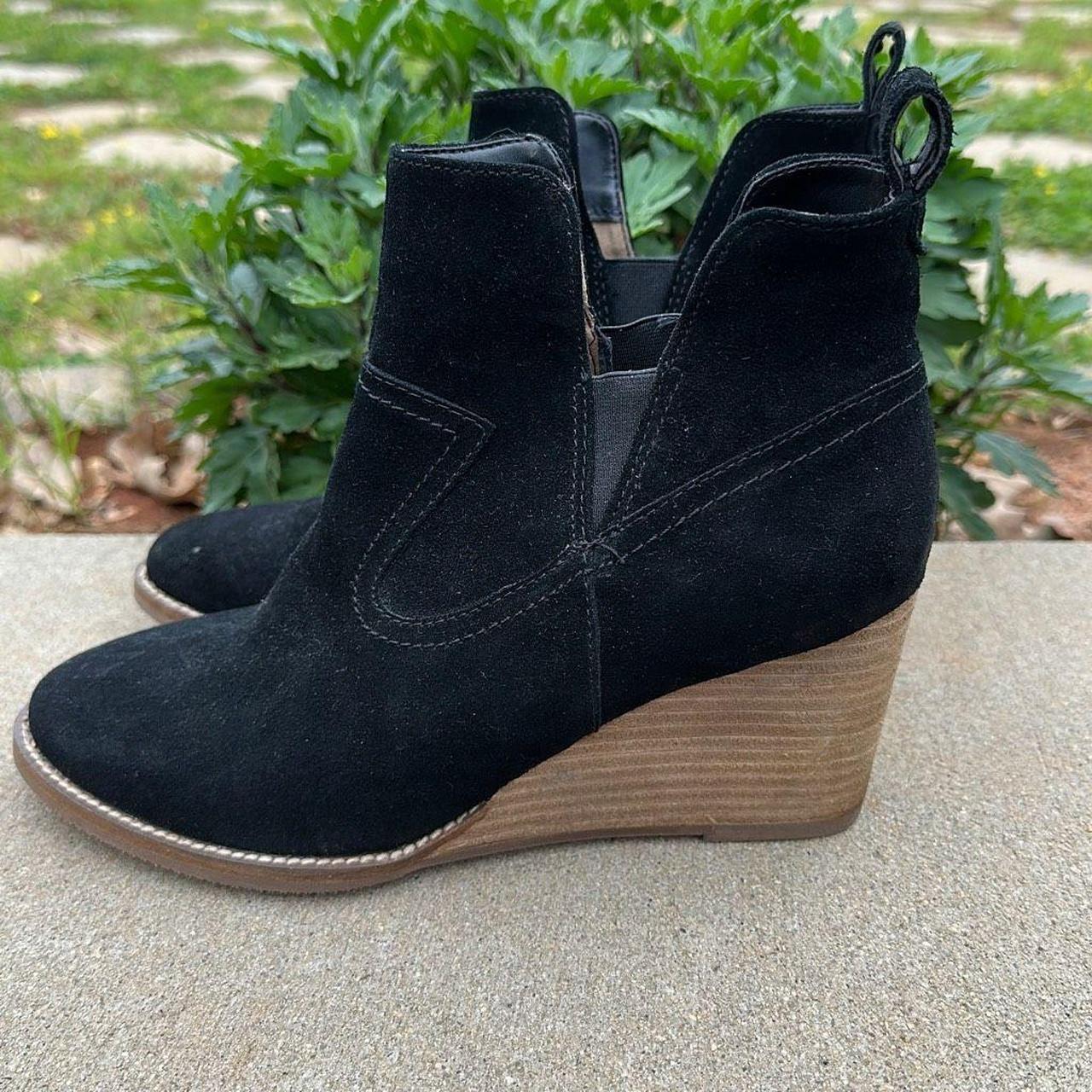 blondo irving waterproof wedge bootie