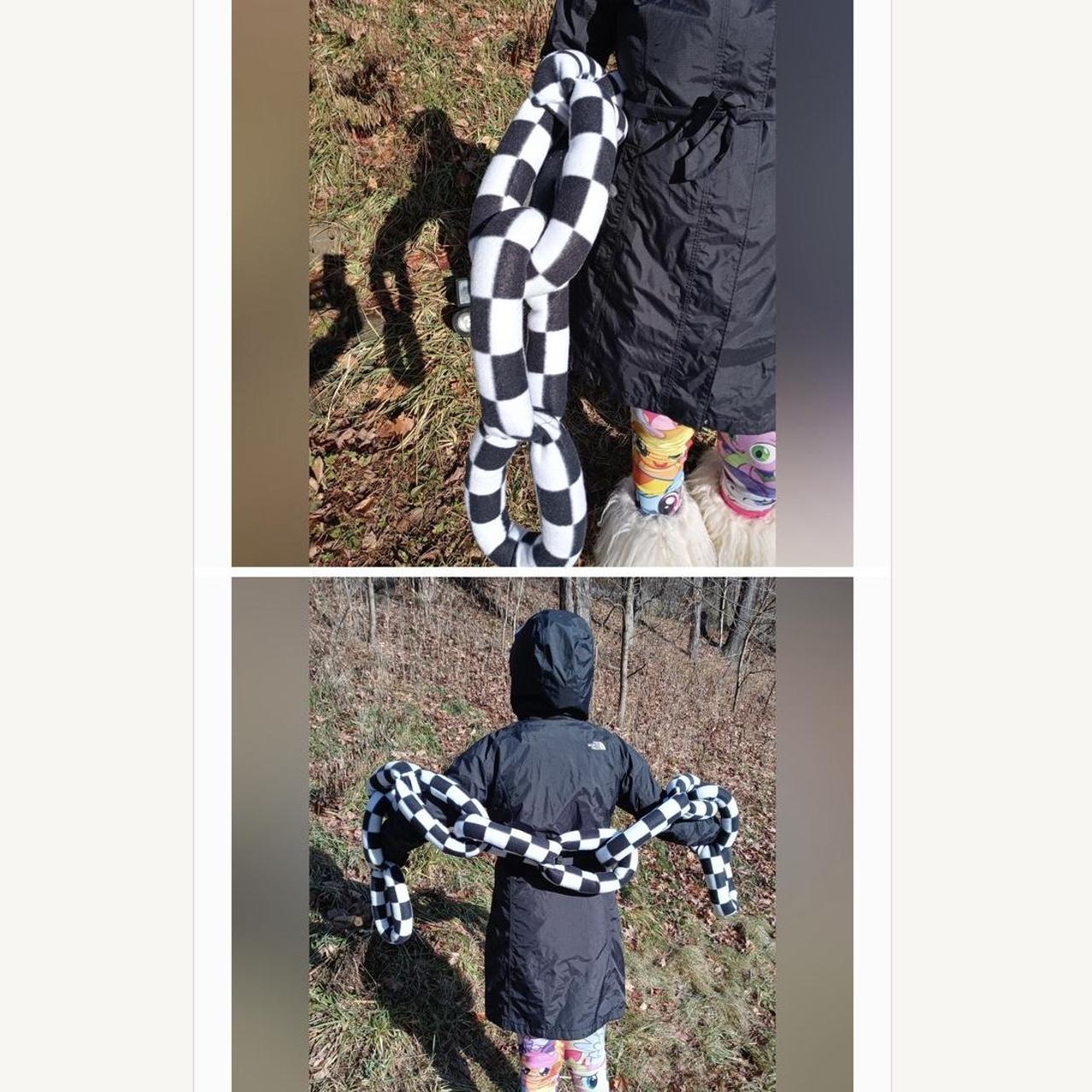 Hands On Design Women's Black and White Scarf-wraps (3)
